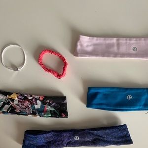 A Lululemon Bundle of 4 headbands and 2 hair ties